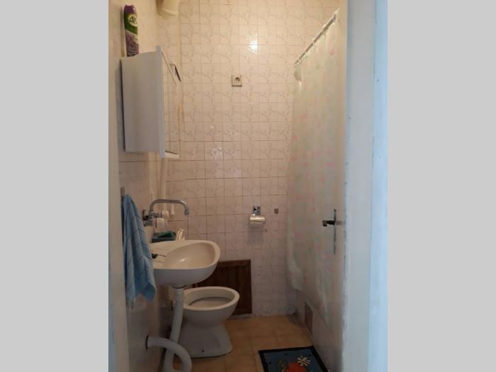 prodajem trosoban stan u herceg novom besplatni mali oglasi
