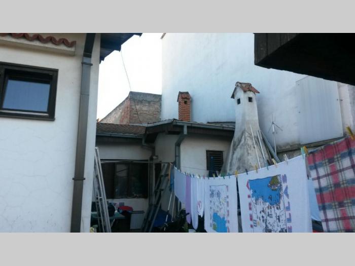 vila, zvezdara, 185 m2,na 4 ara placa besplatni mali oglasi