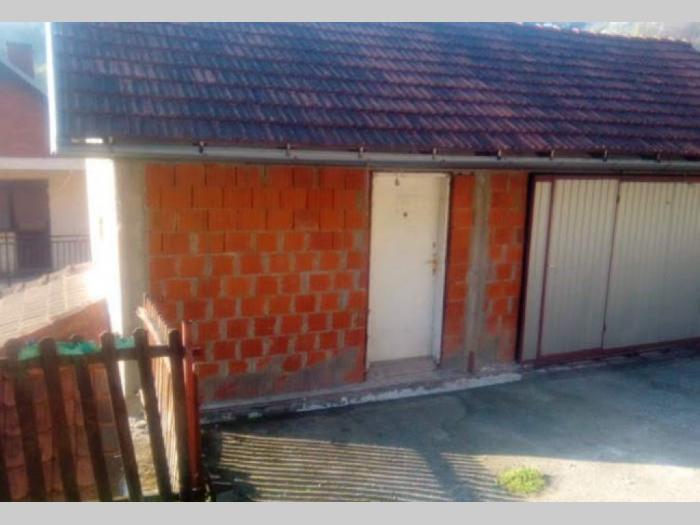 kuća na selu sa šumom, njivom, šljivikom ljig, belanović besplatni mali oglasi