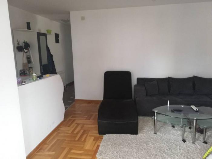 2 0, 79m2, medak, cvetanova ćuprija besplatni mali oglasi