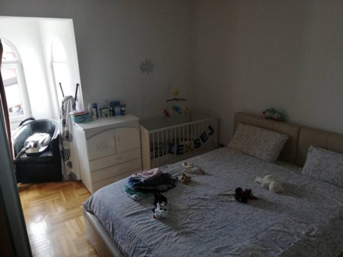 2 0, 79m2, medak, cvetanova ćuprija besplatni mali oglasi