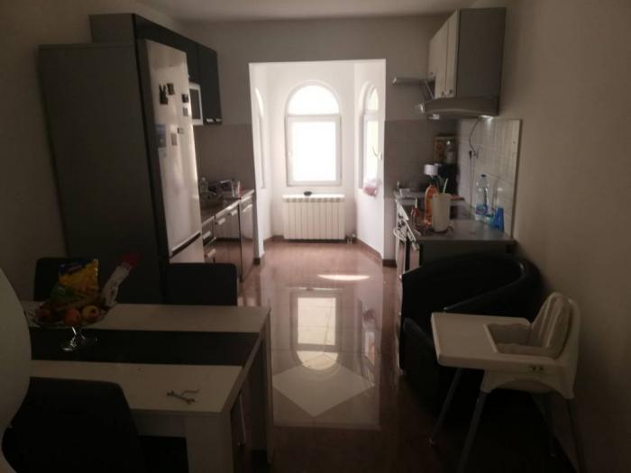 2 0, 79m2, medak, cvetanova ćuprija besplatni mali oglasi