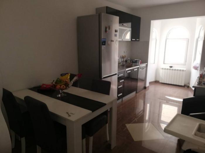2 0, 79m2, medak, cvetanova ćuprija besplatni mali oglasi