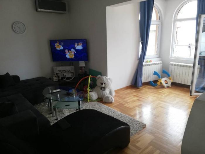 2 0, 79m2, medak, cvetanova ćuprija besplatni mali oglasi