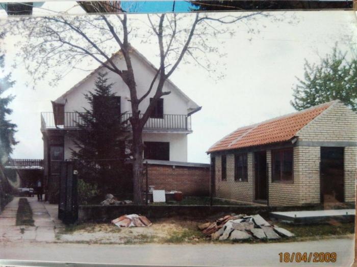 kuća u maloj moštanici besplatni mali oglasi