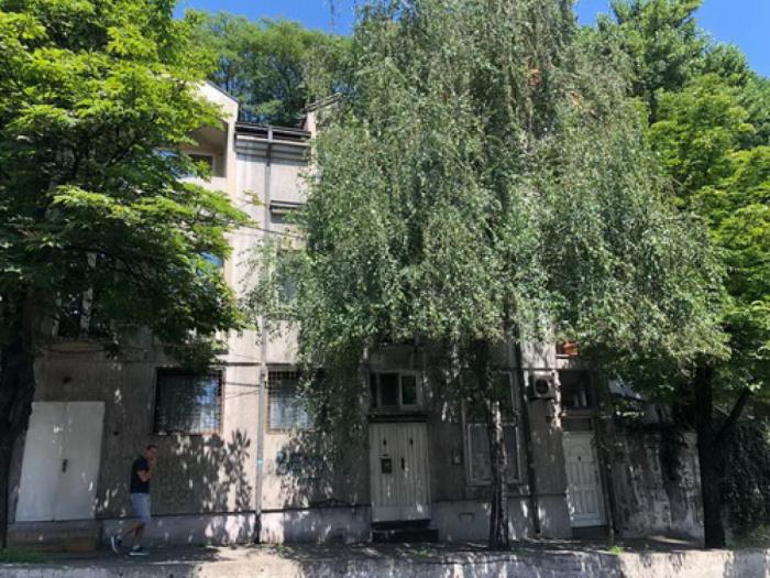 kuća na prodaju zemun centar, cara dušana, 200m od strogog centra besplatni mali oglasi