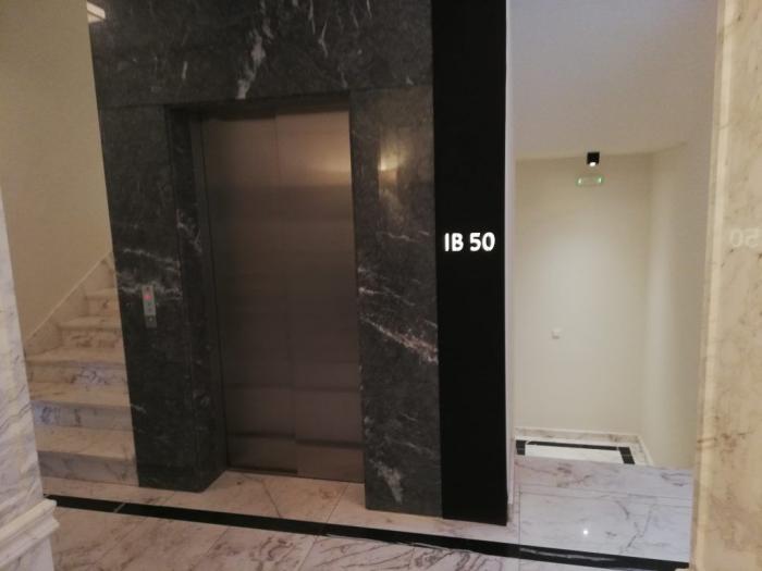 4 0, 169m2, vračar, hram, internacionalnih brigada besplatni mali oglasi