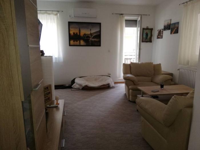 vojvode vlahovića, 54m2 besplatni mali oglasi