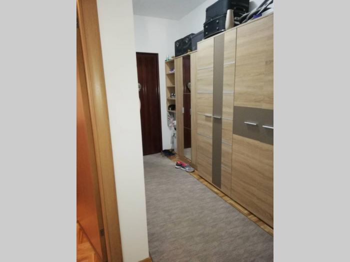vojvode vlahovića, 54m2 besplatni mali oglasi