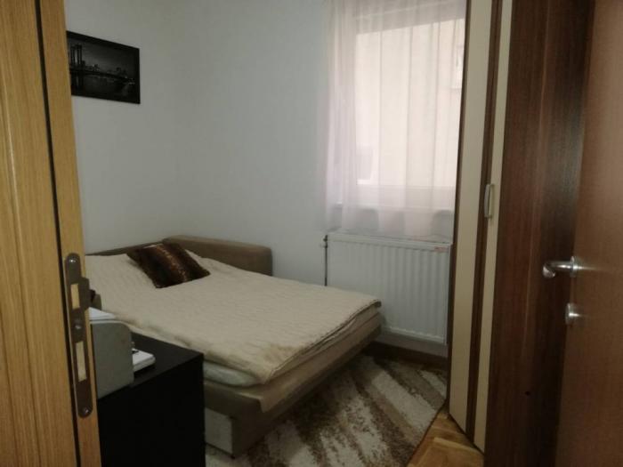 vojvode vlahovića, 54m2 besplatni mali oglasi