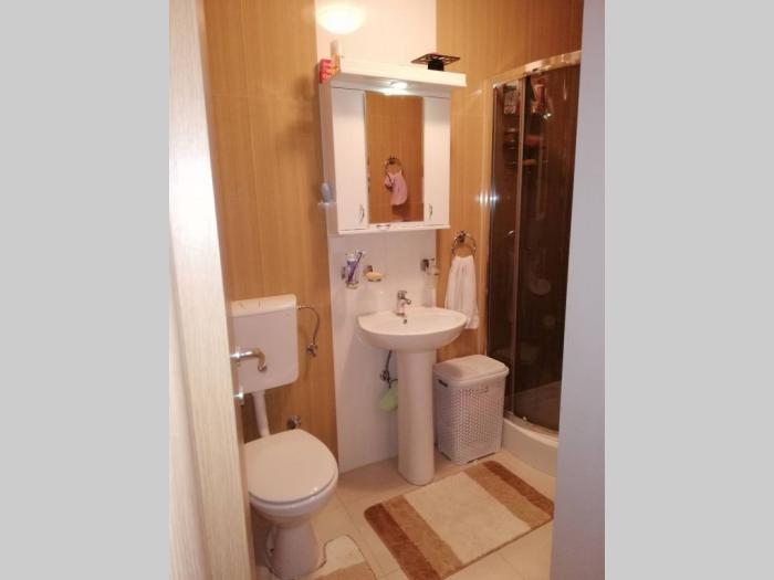vojvode vlahovića, 54m2 besplatni mali oglasi