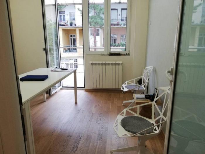 crkva svetog marka, resavska 102m2 besplatni mali oglasi