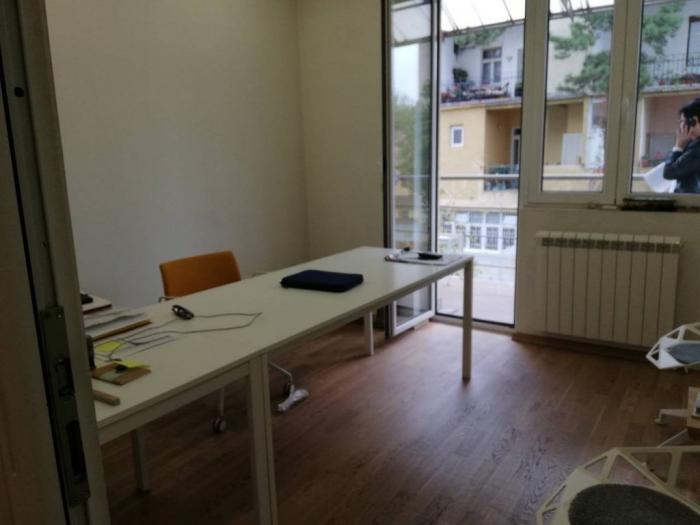 crkva svetog marka, resavska 102m2 besplatni mali oglasi