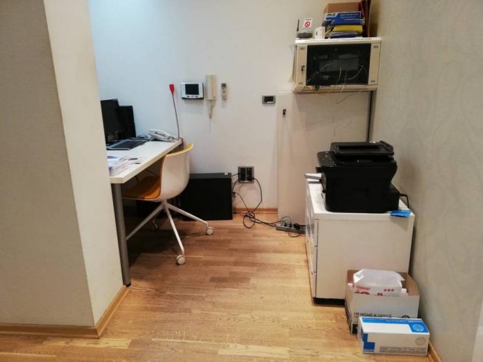 crkva svetog marka, resavska 102m2 besplatni mali oglasi