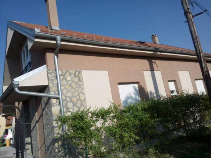 spratna kuća nadomak reke save boljevci, surčin besplatni mali oglasi