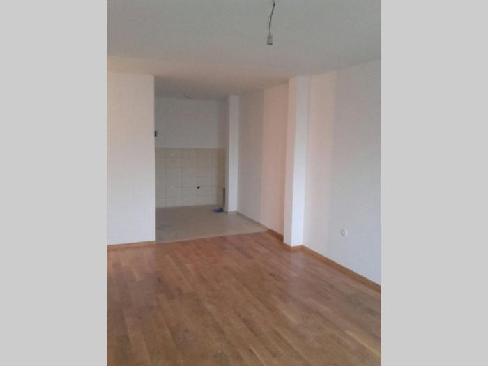 2 0, 59m2 5m2, voždovac, hitno besplatni mali oglasi
