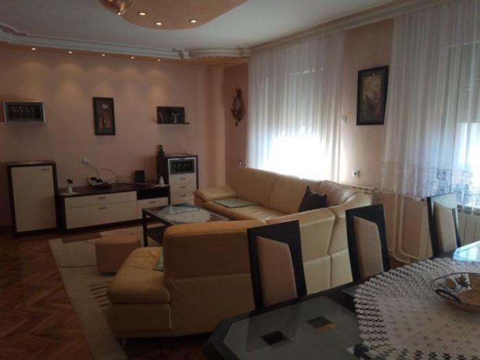 kaluđerica, centar, kuća 300m2, 5 ari, uknjižena besplatni mali oglasi