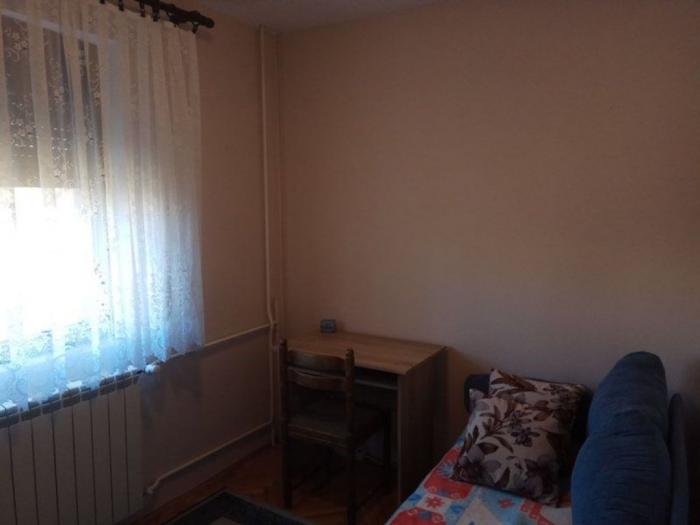 kaluđerica, centar, kuća 300m2, 5 ari, uknjižena besplatni mali oglasi