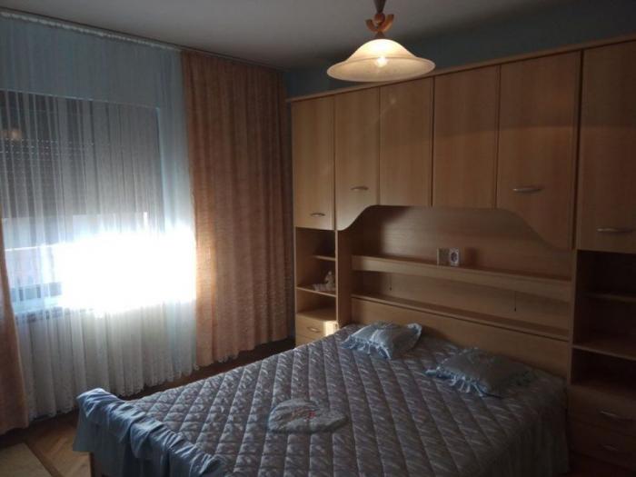 kaluđerica, centar, kuća 300m2, 5 ari, uknjižena besplatni mali oglasi