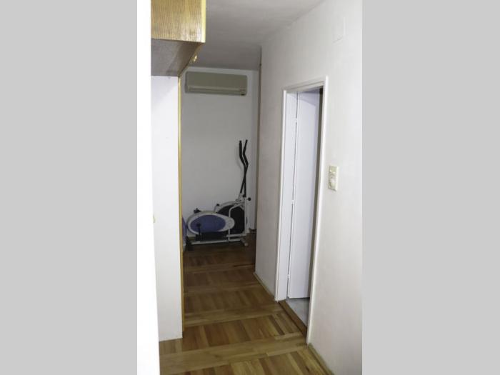 hyatt, blok 21 78m2 besplatni mali oglasi