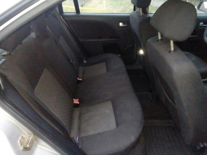 ford mondeo ford 2 0 2003 besplatni mali oglasi