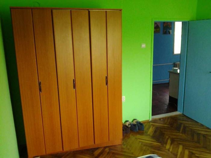 na prodaju kuća u surčinu, 400 m2 besplatni mali oglasi