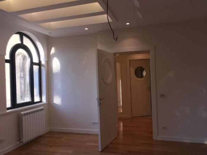 stara rakovica, košutnjak, kuća 350m2 besplatni mali oglasi