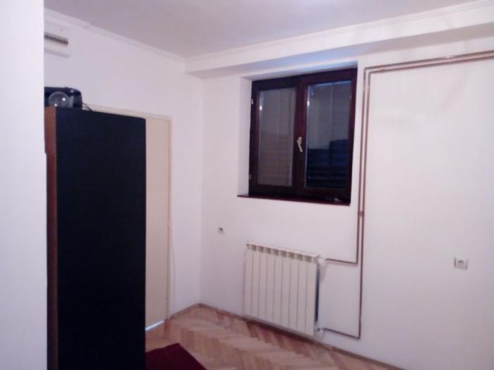 izdavanje, savski venac, užička, stan u kući 80m2 besplatni mali oglasi