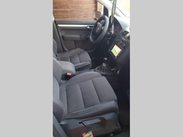volkswagen touran prodaja besplatni mali oglasi