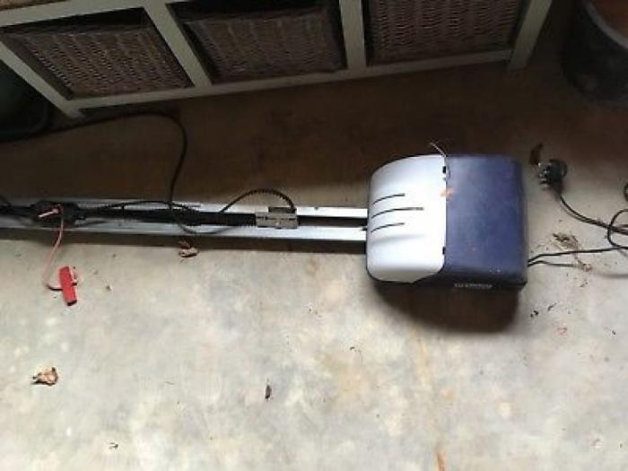 motor za garažna vrata besplatni mali oglasi