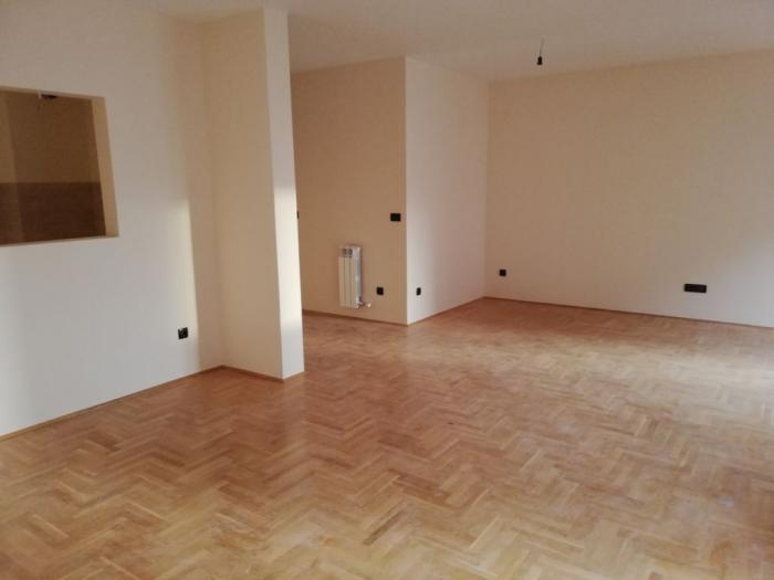 vojvode vlahovića, 71m2 besplatni mali oglasi