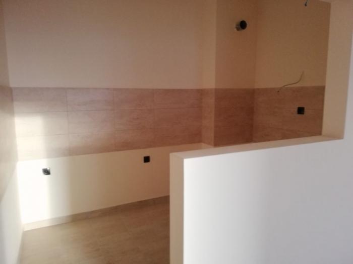 vojvode vlahovića, 71m2 besplatni mali oglasi