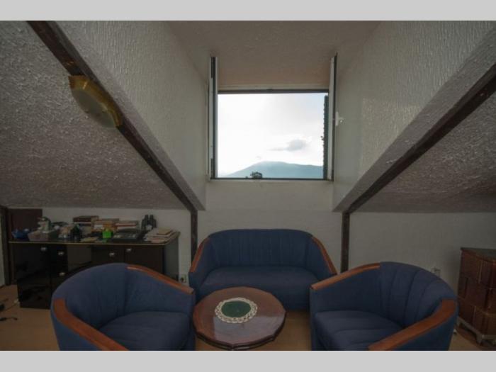 herceg novi, stari grad kuća 280m2 besplatni mali oglasi