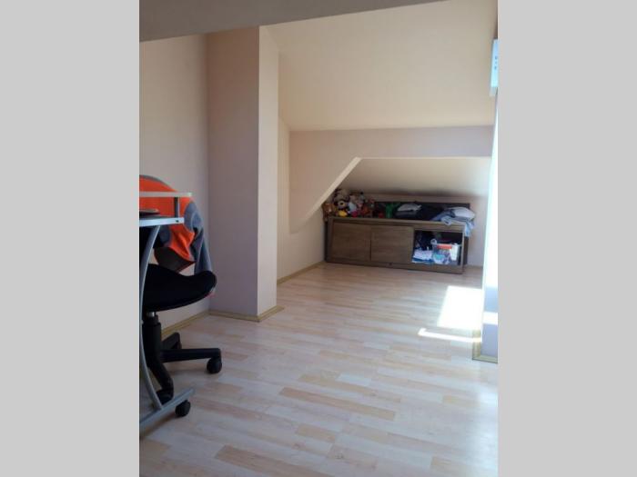 zemun, dragana rakića 59m2 besplatni mali oglasi