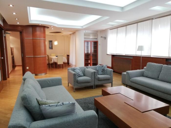 izdavanje, vračar, patrijarha gavrila 142m2 besplatni mali oglasi