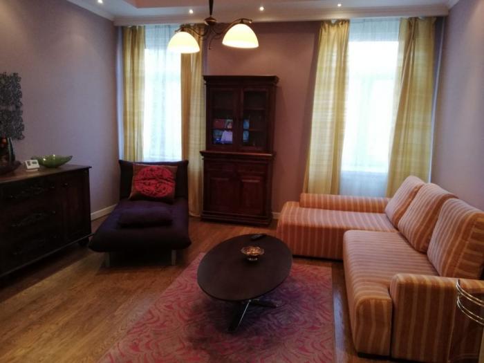 centar, hilandarska 67m2 besplatni mali oglasi