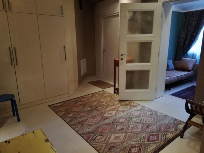 centar, hilandarska 67m2 besplatni mali oglasi
