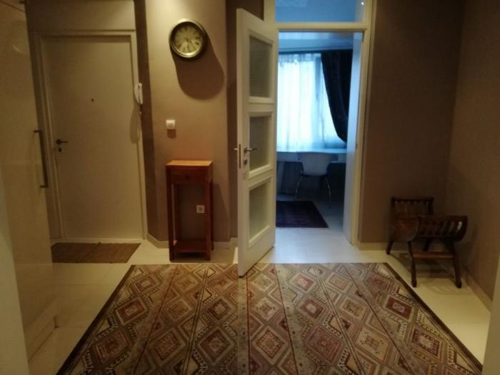 centar, hilandarska 67m2 besplatni mali oglasi