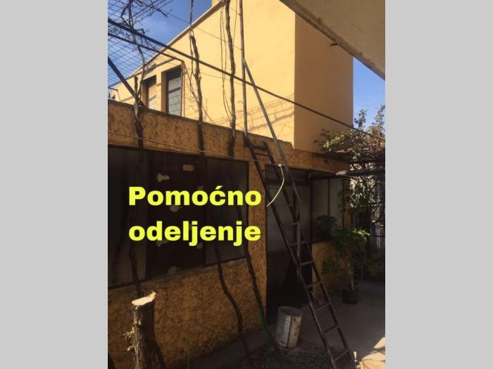 prodajem polovinu kuće u kaluđerici besplatni mali oglasi
