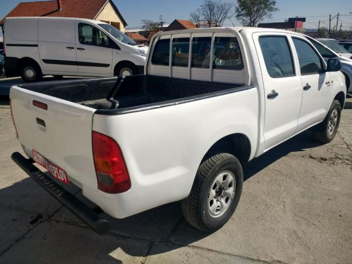 toyota hilux 2 5 d4d 4x4 besplatni mali oglasi