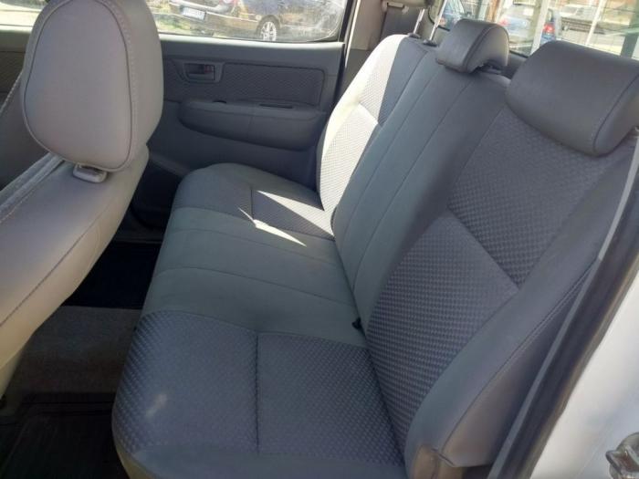 toyota hilux 2 5 d4d 4x4 besplatni mali oglasi