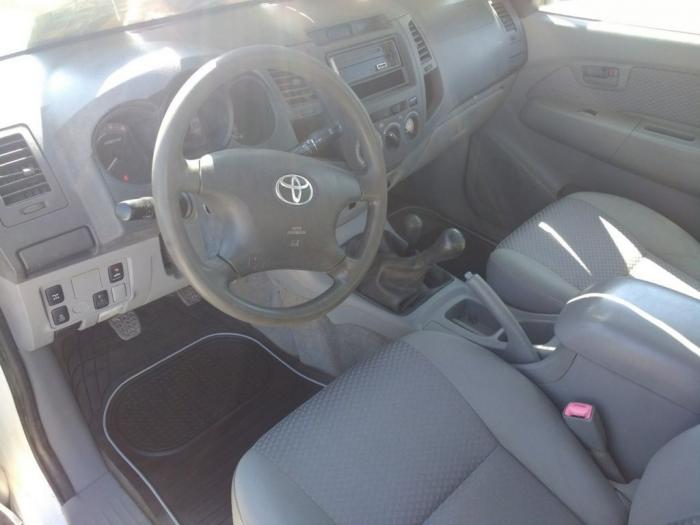 toyota hilux 2 5 d4d 4x4 besplatni mali oglasi