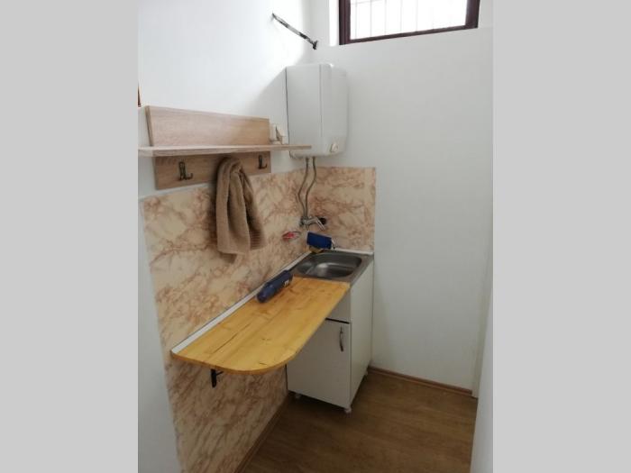 centar, kraljice natalije , lokal 20m2 besplatni mali oglasi