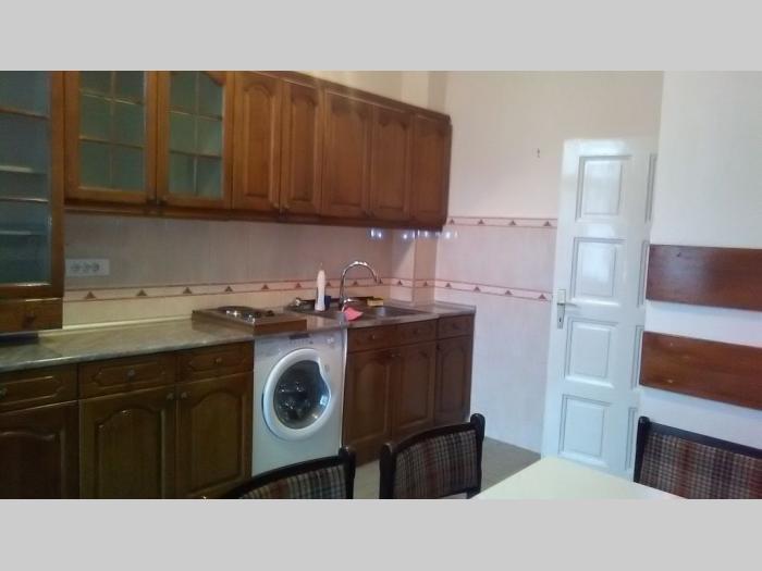 centar, resavska 3 0, salonac,prazan besplatni mali oglasi