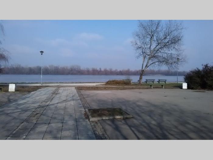 izdavanje, centar, dorćol, dunavski kej 2 0,renoviran,prazan ili namešten besplatni mali oglasi