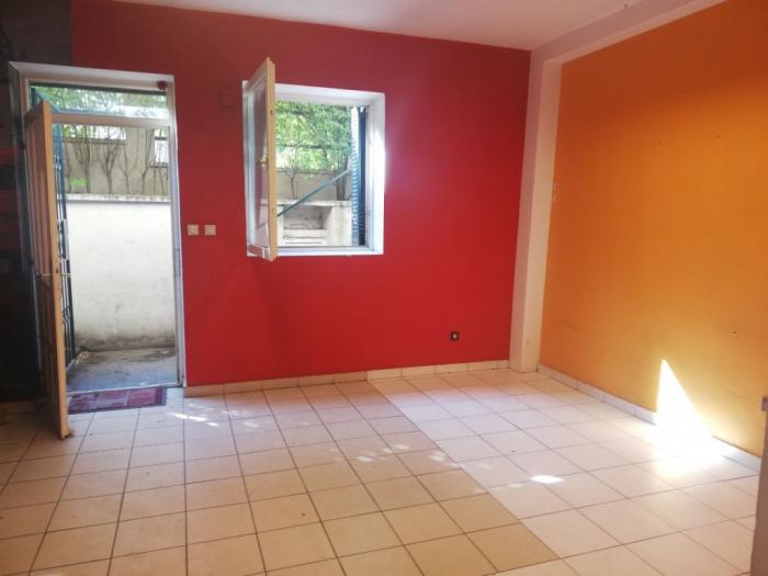 izdavanje, zvezdara, u blizini d tucovića, lokal 53m2 besplatni mali oglasi