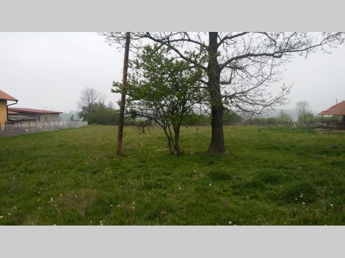 stepojevac, plac 80ari besplatni mali oglasi
