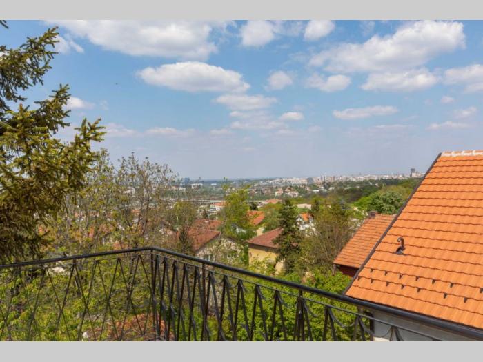 izdavanje, košutnjak, kuća 400m2, u blizini škole besplatni mali oglasi