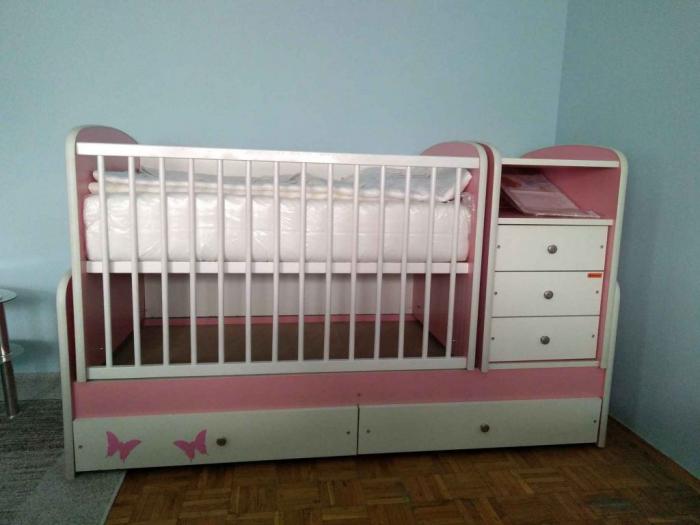 prodajem krevetac za bebe ( za devojčice) besplatni mali oglasi