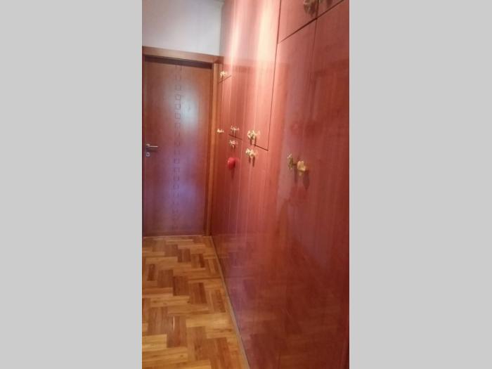 banjica 6, kanarevo brdo, borska 84m2 besplatni mali oglasi